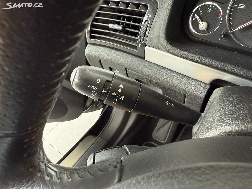 Peugeot 407, Coupe Exclusive 2.0 120 kW 1.m