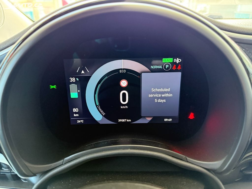 Fiat 500E, 42 kWh 118k 1.majitel DPH