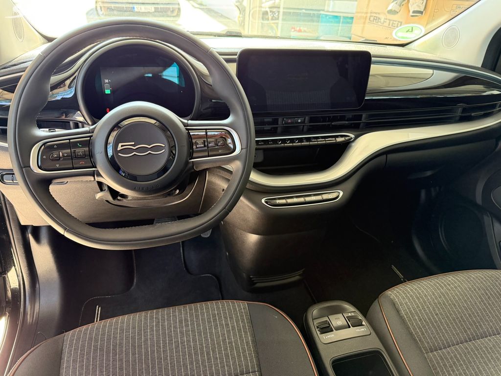 Fiat 500E, 42 kWh 118k 1.majitel DPH