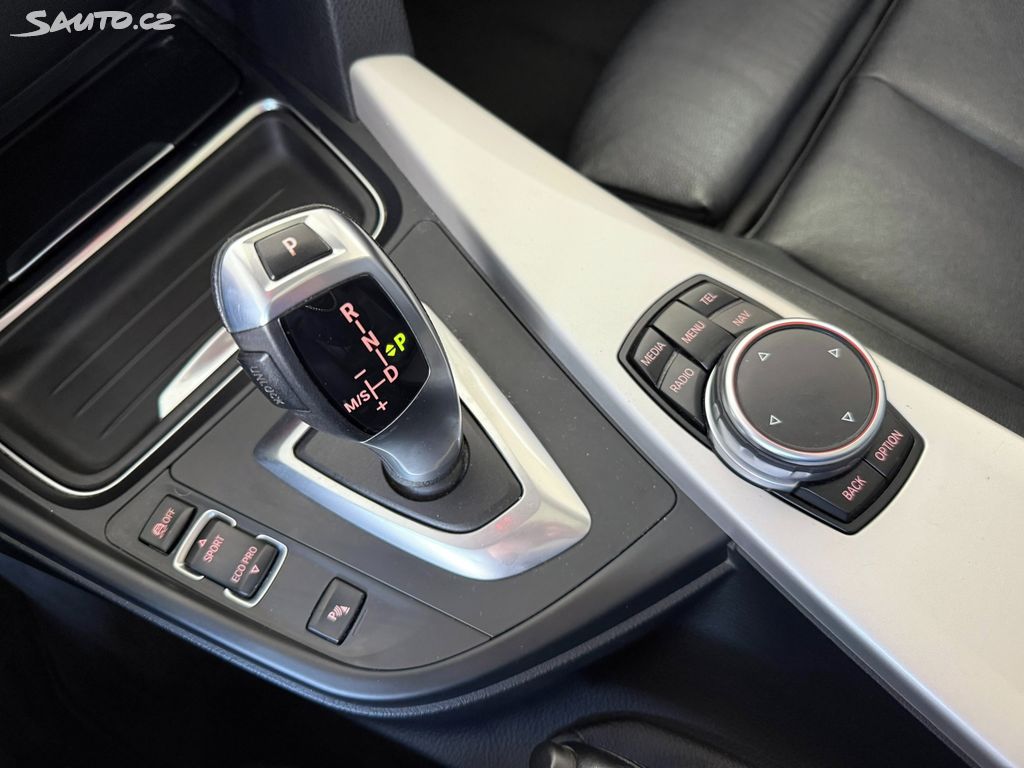 BMW Řada 3, 320d xDrive Touring 2.0 135 kW