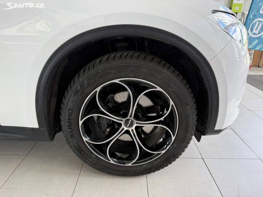 Alfa Romeo Stelvio, Q4 2.0 206 kW 4x4