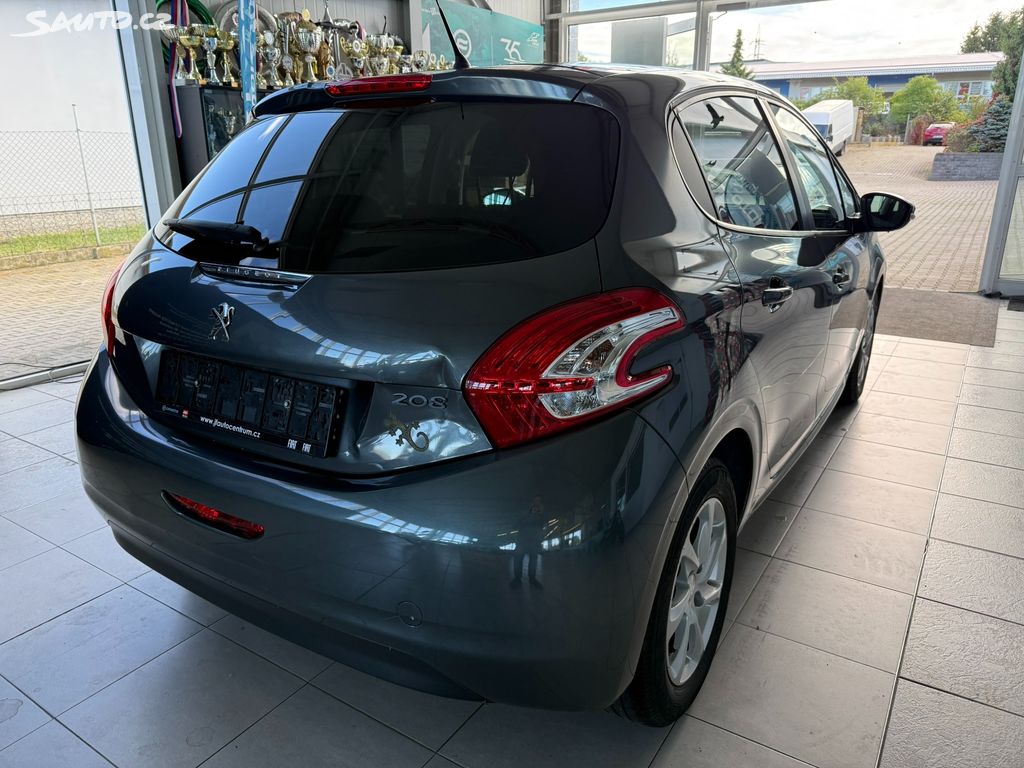 Peugeot 208, Style 1.2 60 kW 1.majitel Peugeot 208, Style 1.2 60 kW 1.majitel