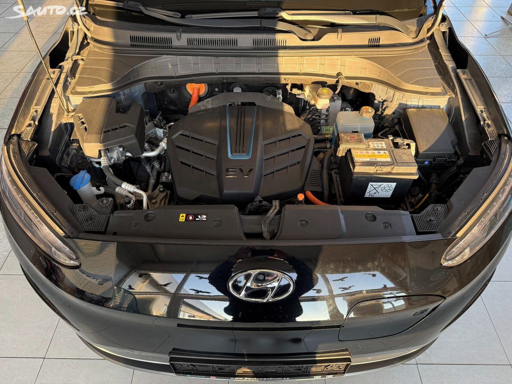 Hyundai Kona, EV100 kW/42 kWh 100%SOH