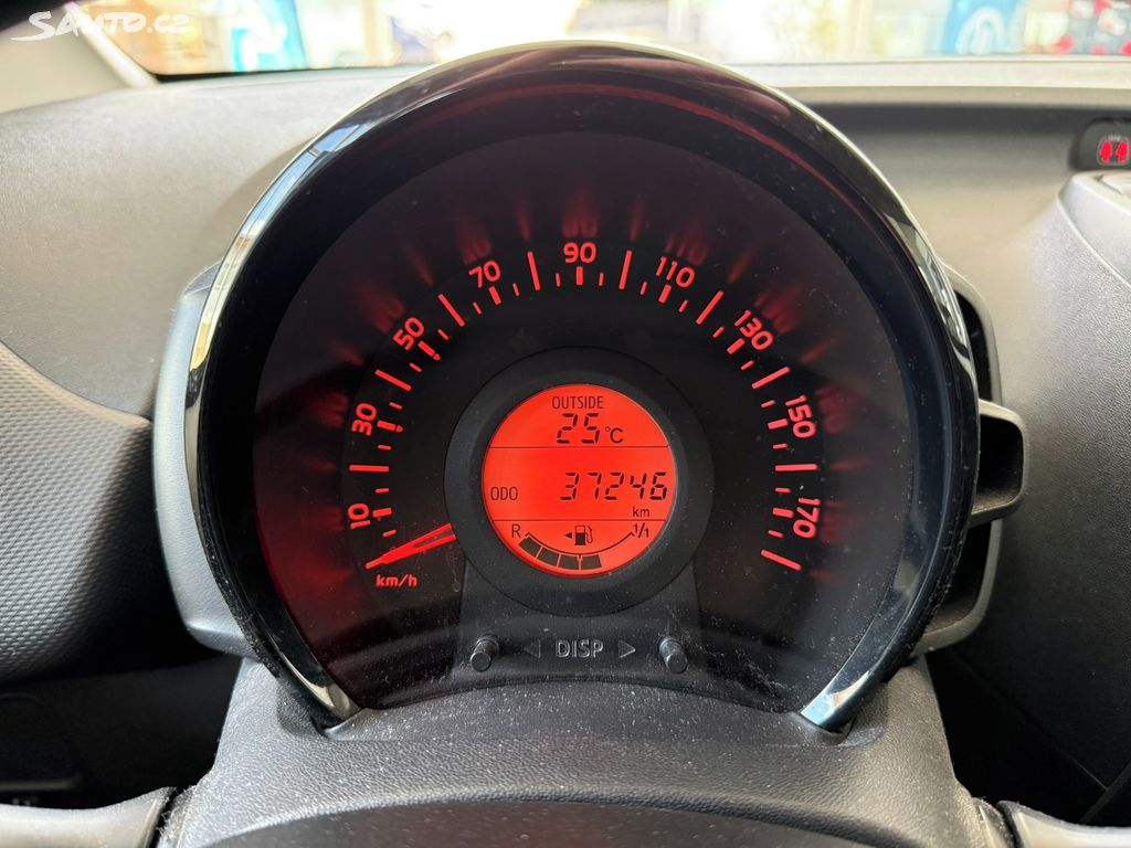 Toyota Aygo, 1.0 53 kW plná ser.historie