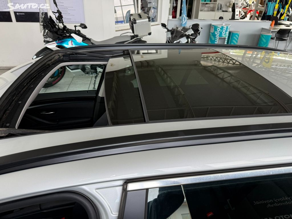 BMW Řada 5, 520d  2.0 135 kW Touring F11 BMW Řada 5, 520d  2.0 135 kW Touring F11