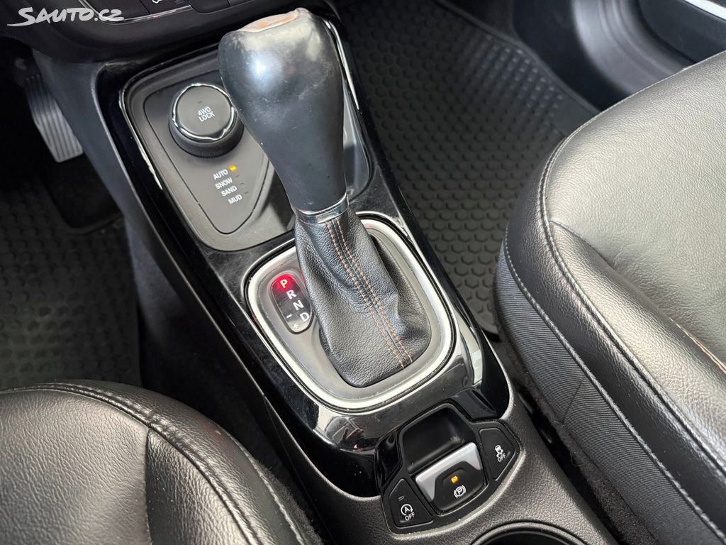 Jeep Compass, Limited 1.4 125 kW 4x4 1.maj.