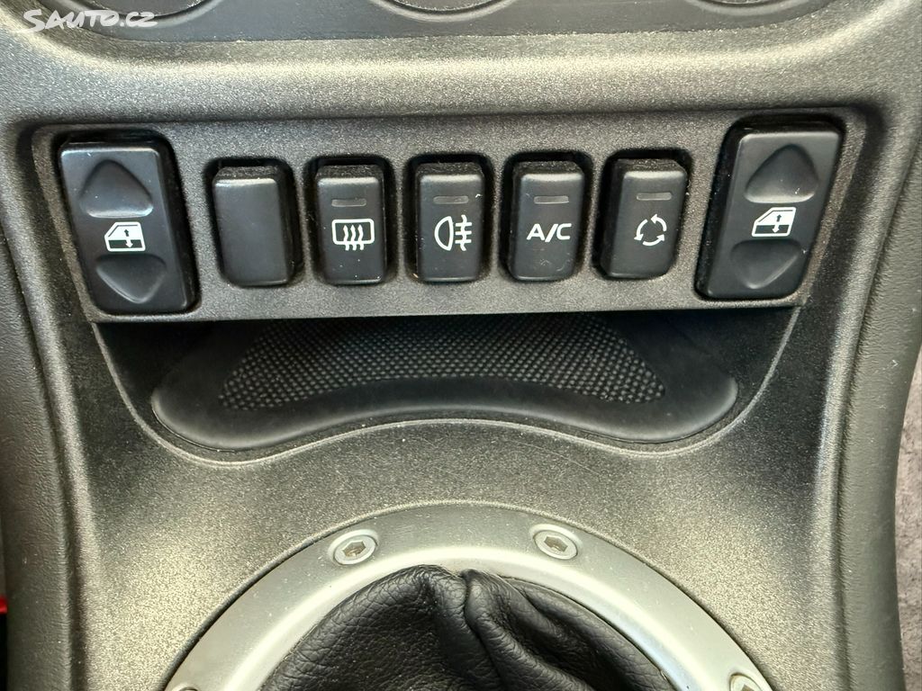 MG TF, 1.8i 16V 100 kW
