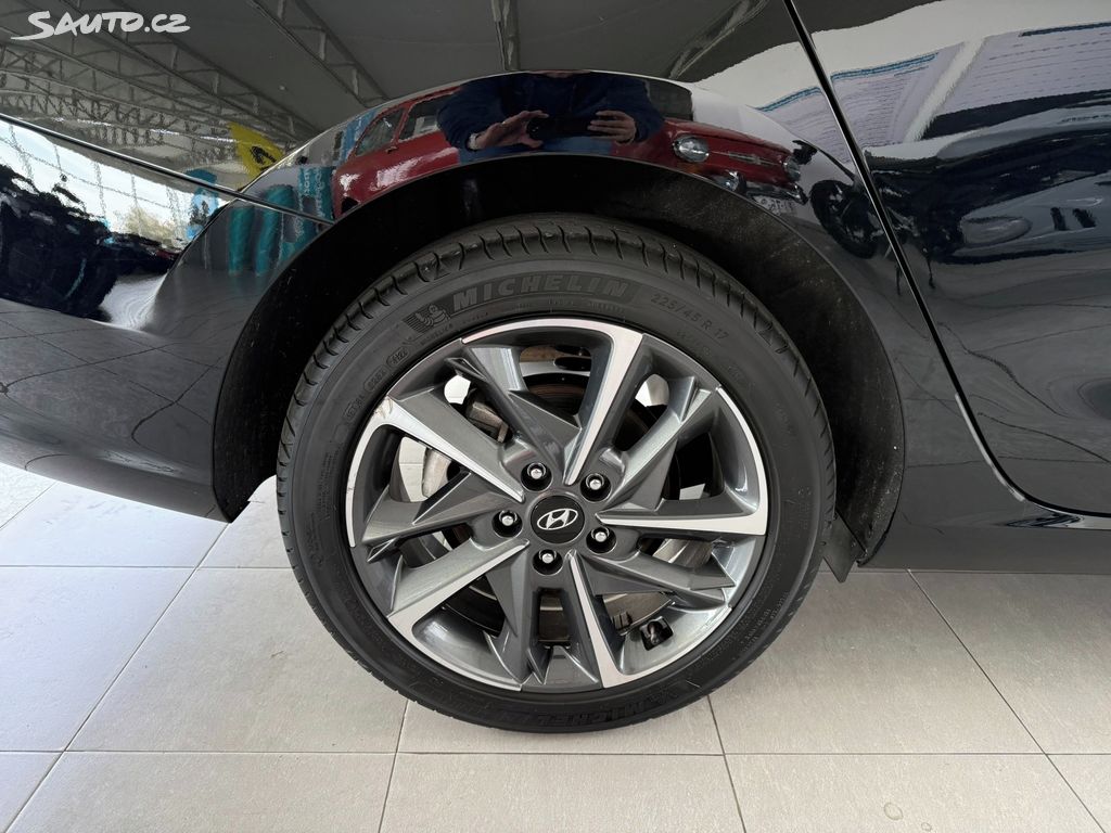 Hyundai i30, 1.0 T-GDI 88 kW MHEV 1.majitel