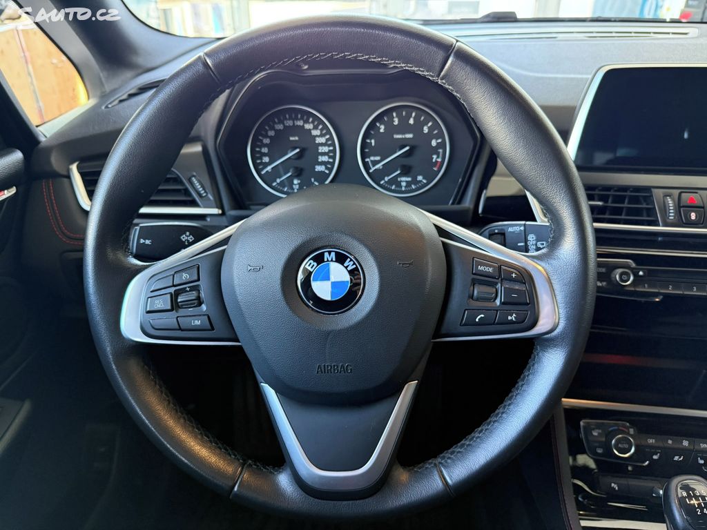 BMW Řada 2, 218i Active Tourer Sport Line