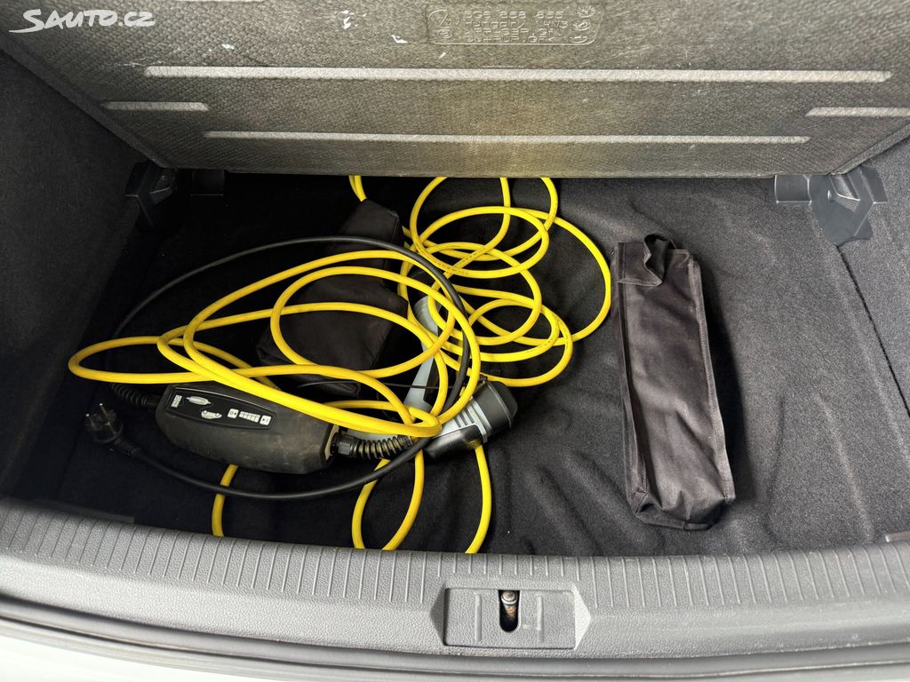 Volkswagen e-Golf, 