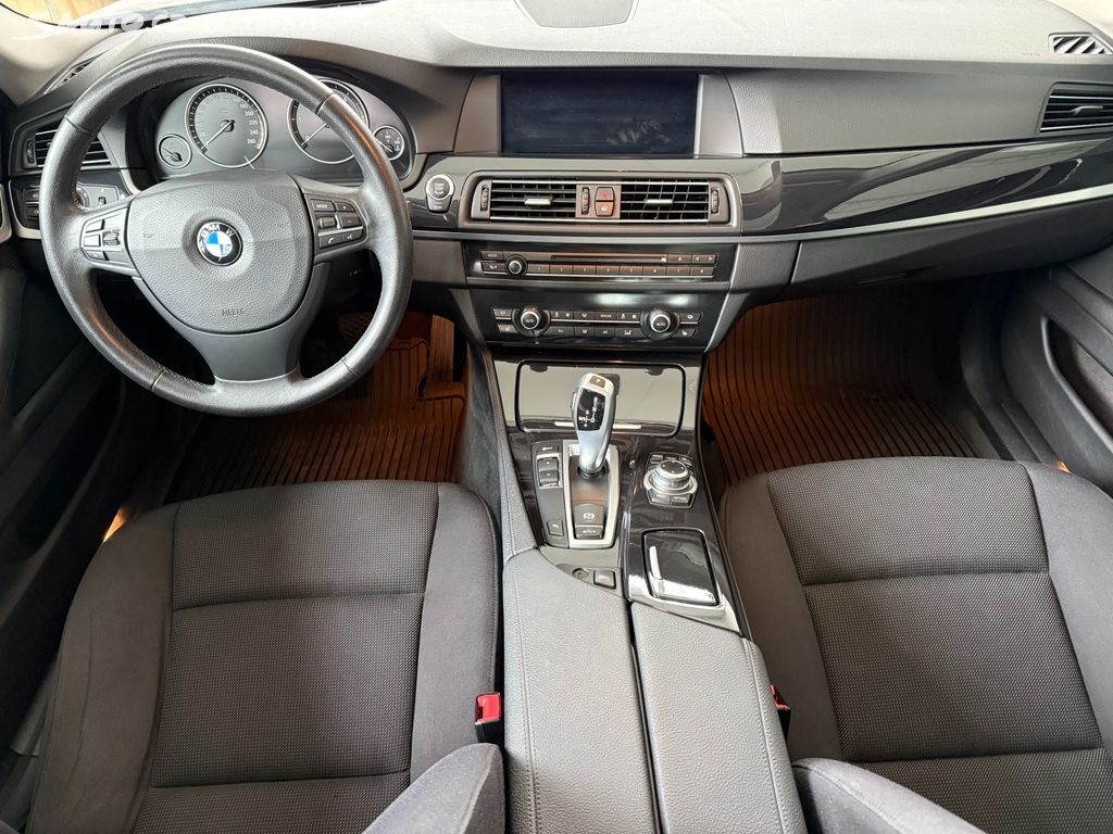BMW Řada 5, 520d  2.0 135 kW Touring F11 BMW Řada 5, 520d  2.0 135 kW Touring F11