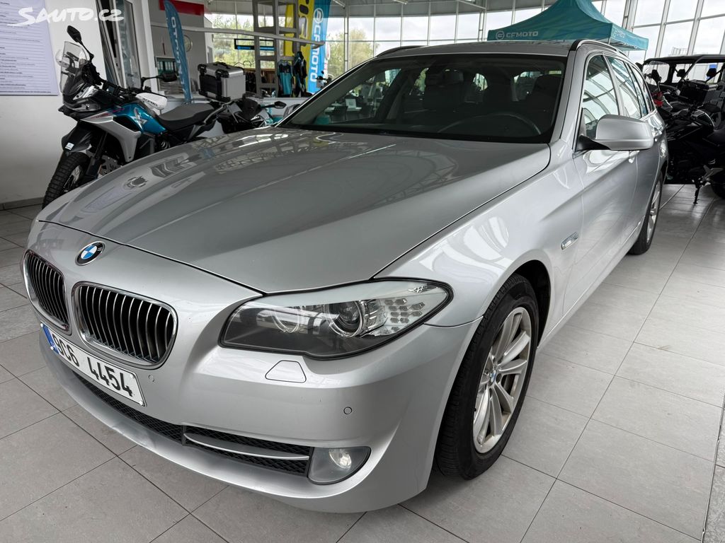 BMW Řada 5, 520d  2.0 135 kW Touring F11 BMW Řada 5, 520d  2.0 135 kW Touring F11