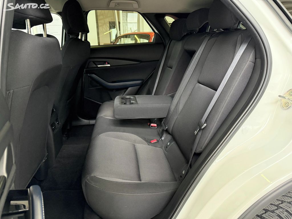 Mazda CX-30, SkyActiv 2.0 132 kW 4x4