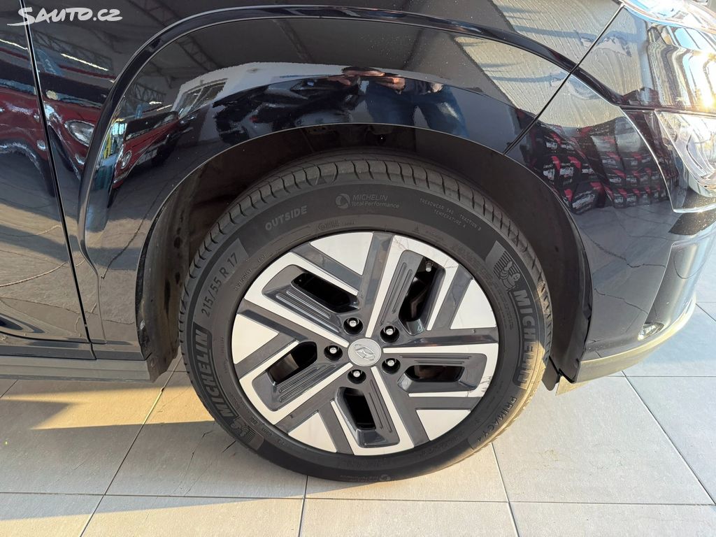 Hyundai Kona, EV100 kW/42 kWh 100%SOH