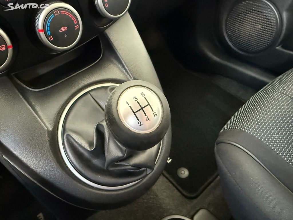 Mazda 2, 1.4 63 kW 1.majitel