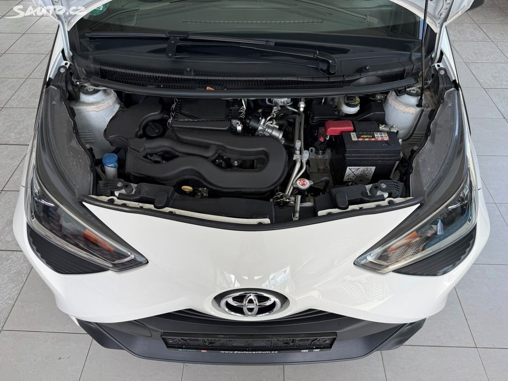 Toyota Aygo, 1.0 53 kW plná ser.historie