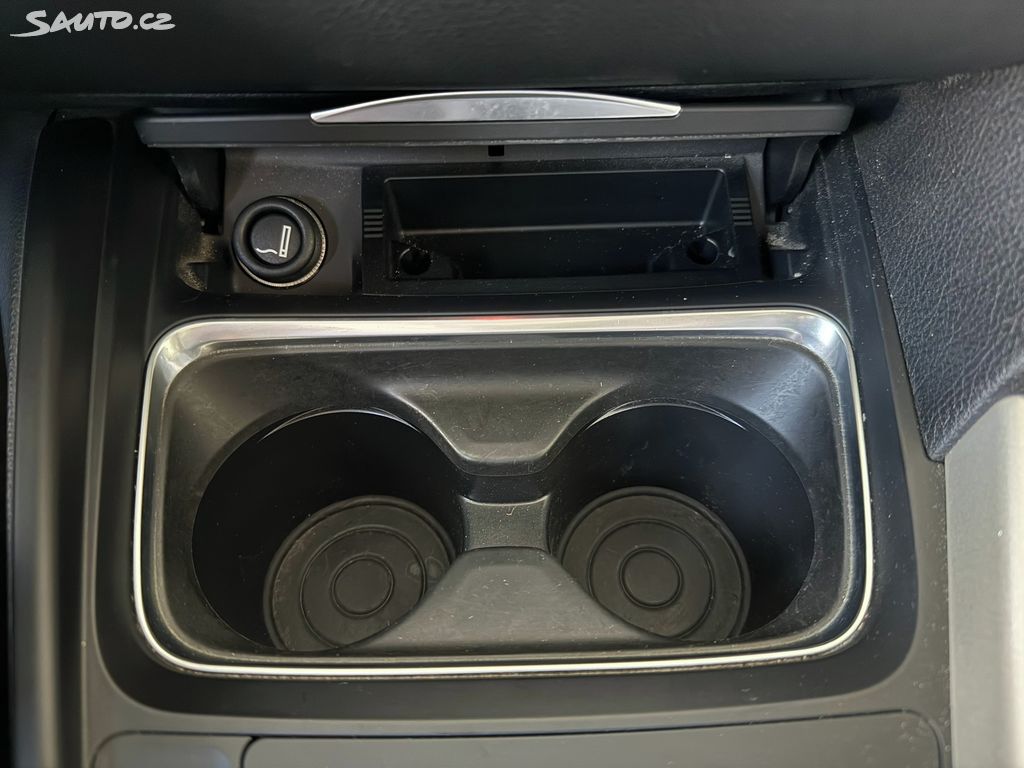 BMW Řada 3, 320d xDrive Touring 2.0 135 kW