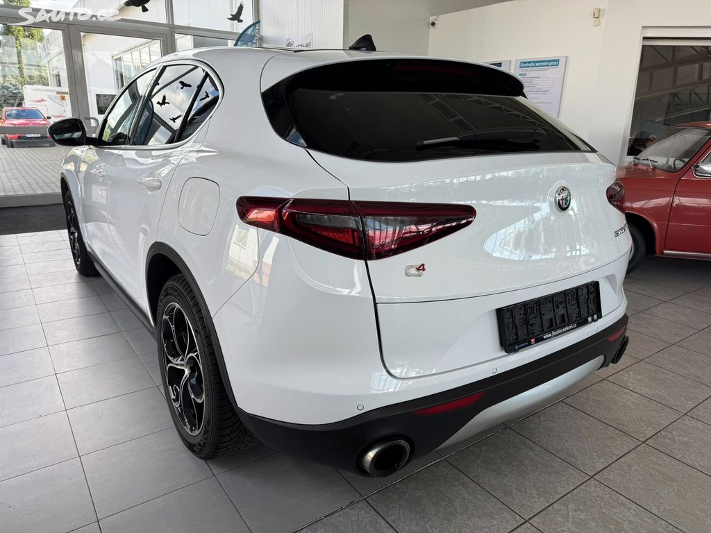 Alfa Romeo Stelvio, Q4 2.0 206 kW 4x4