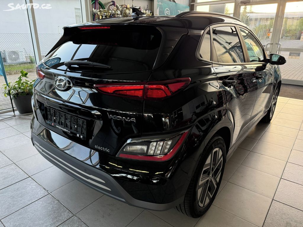 Hyundai Kona, EV100 kW/42 kWh 100%SOH