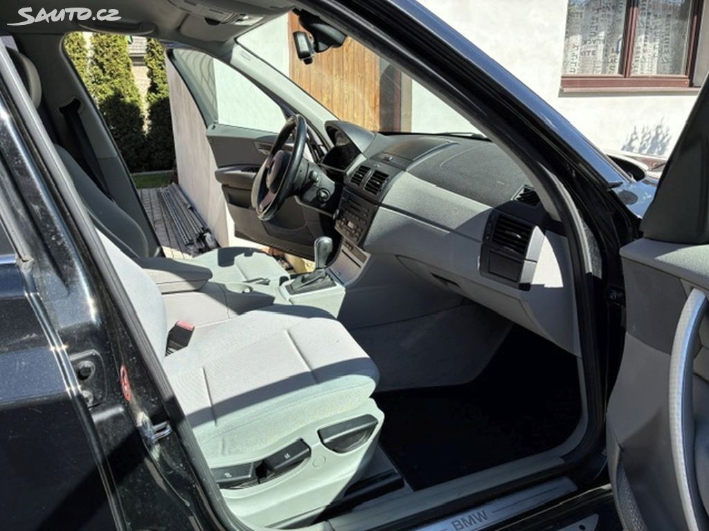 BMW X3, X-Drive 2.5i 141 kW