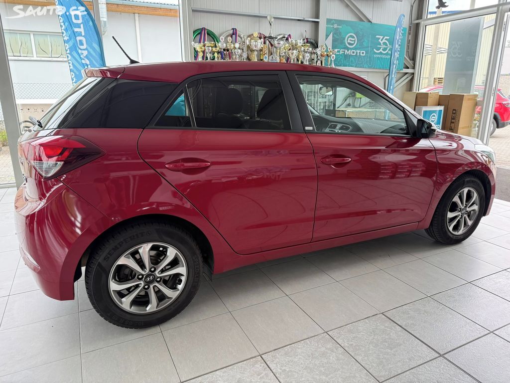 Hyundai i20, 1.0 T-GDI 74 kW 1. majitel