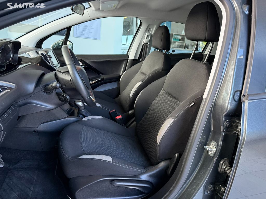 Peugeot 208, Style 1.2 60 kW 1.majitel Peugeot 208, Style 1.2 60 kW 1.majitel