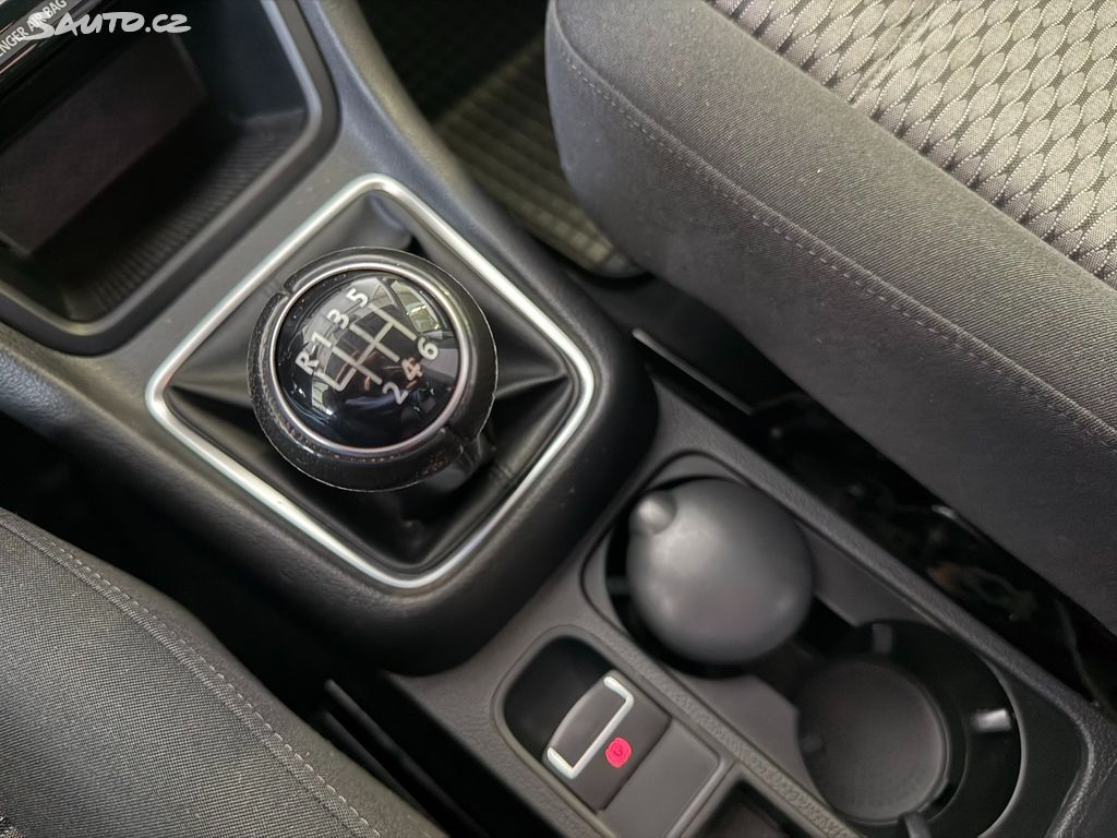 Volkswagen Sharan, 2.0 TDI 103 kW 7míst, tažné