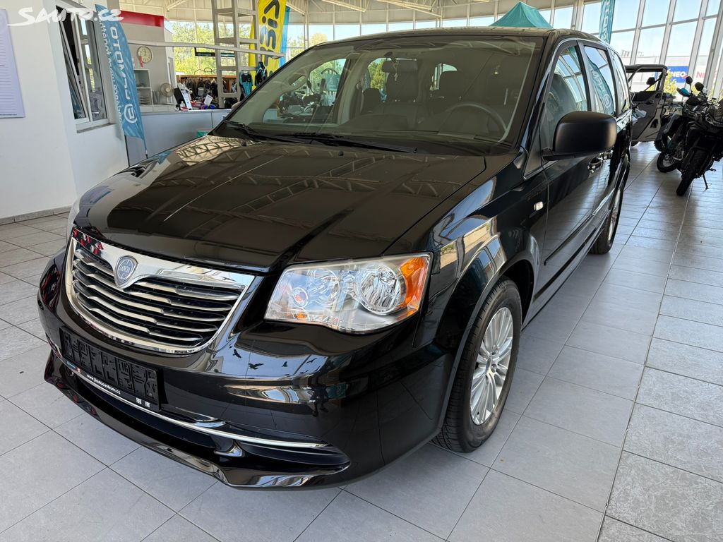 Lancia Voyager, 2.8 120 kW 7míst AT 1.maj.