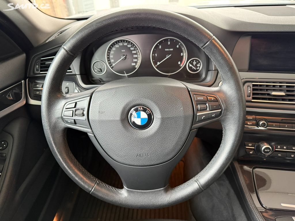 BMW Řada 5, 520d  2.0 135 kW Touring F11 BMW Řada 5, 520d  2.0 135 kW Touring F11