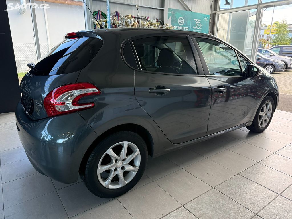 Peugeot 208, Style 1.2 60 kW 1.majitel Peugeot 208, Style 1.2 60 kW 1.majitel