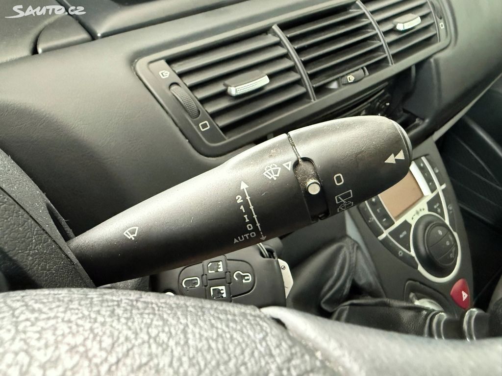 Citroën C8, 2.0 HDi 100 kW Rezervace