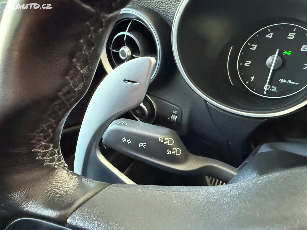 Alfa Romeo Stelvio, Q4 2.0 206 kW 4x4