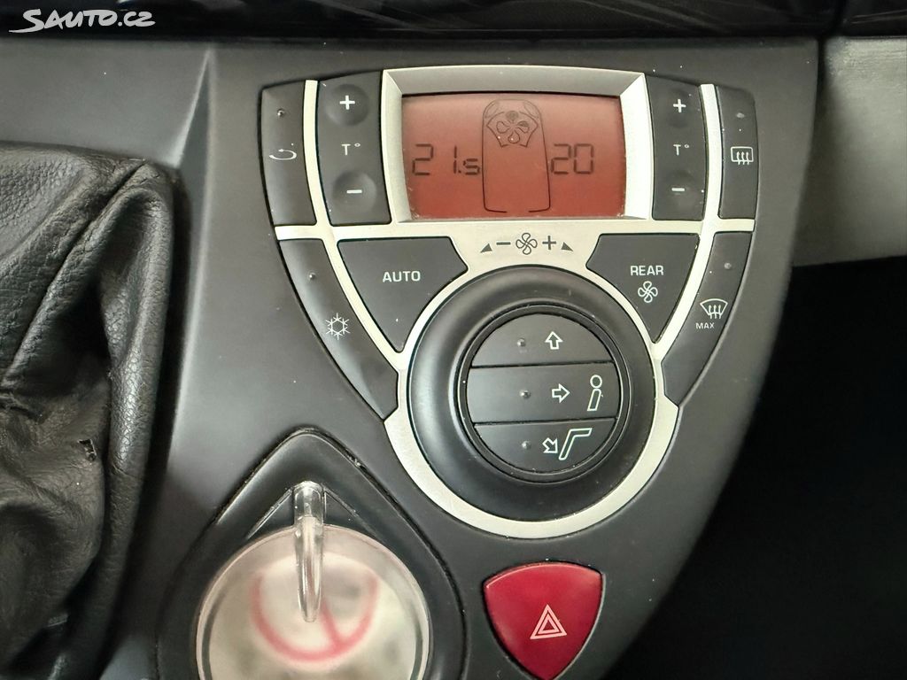 Citroën C8, 2.0 HDi 100 kW Rezervace