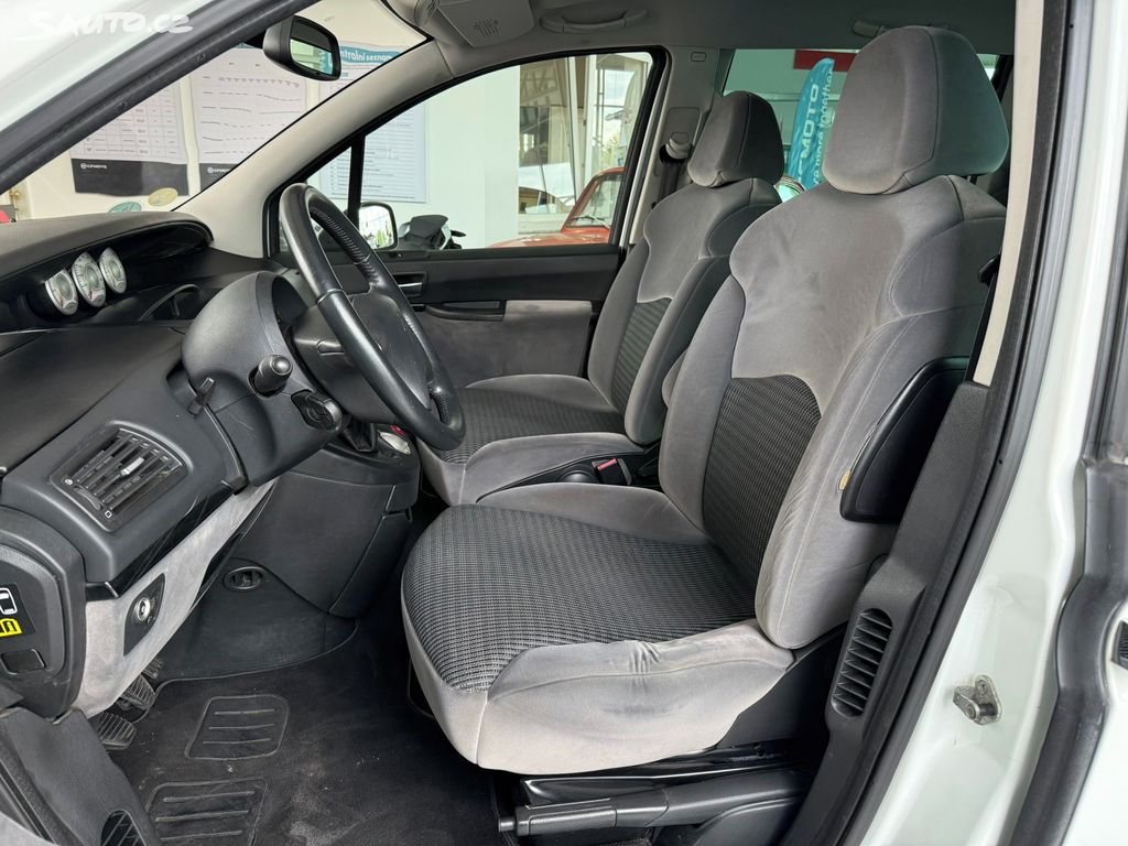 Citroën C8, 2.0 HDi 100 kW Rezervace