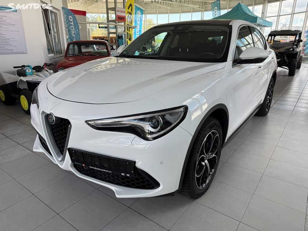 Alfa Romeo Stelvio, Q4 2.0 206 kW 4x4