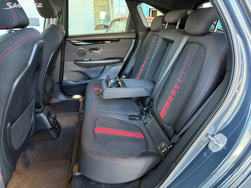 BMW Řada 2, 218i Active Tourer Sport Line