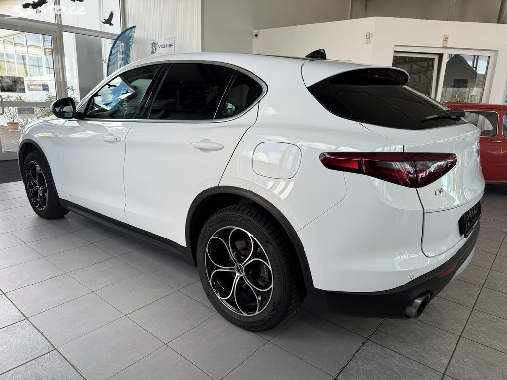 Alfa Romeo Stelvio, Q4 2.0 206 kW 4x4