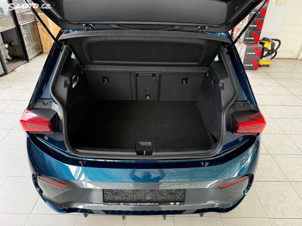 Cupra Born, 150 kW  62 kWh 1.majitel
