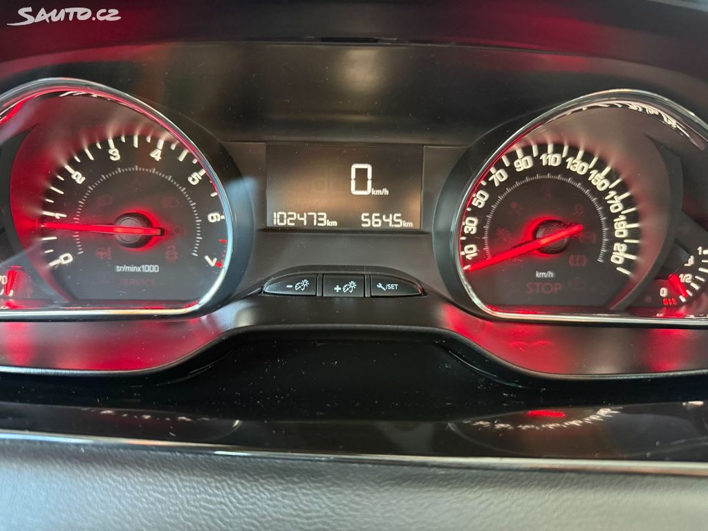 Peugeot 208, Style 1.2 60 kW 1.majitel Peugeot 208, Style 1.2 60 kW 1.majitel