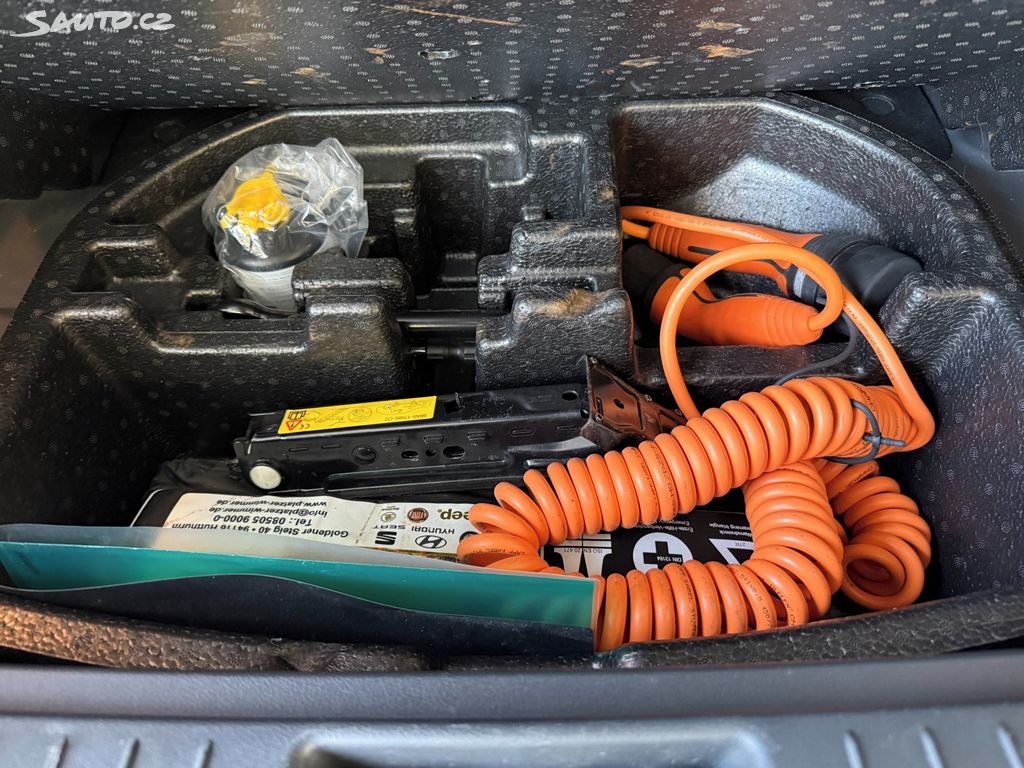 Hyundai Kona, EV100 kW/42 kWh 100%SOH