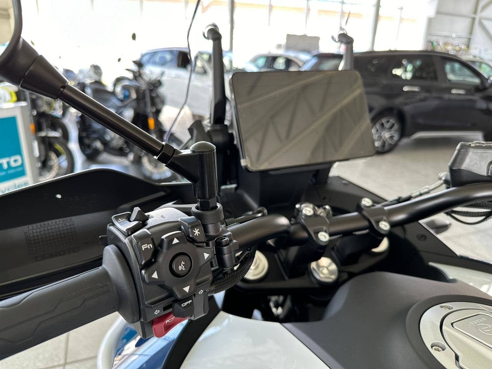 CFMOTO 800 MT