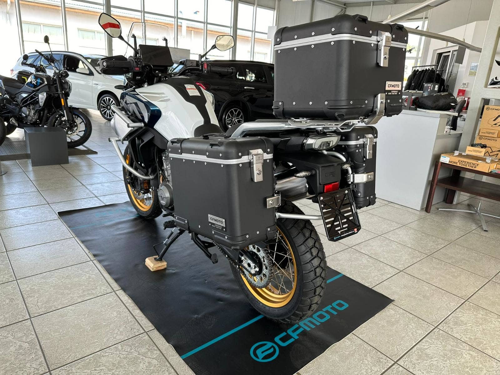 CFMOTO 800 MT