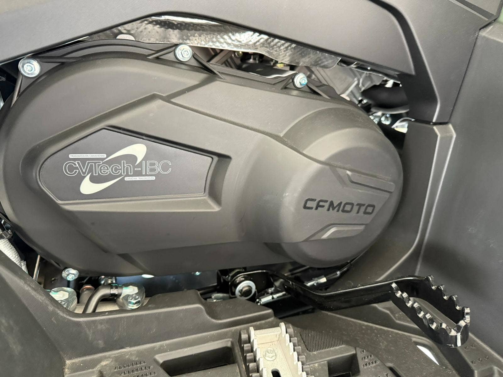 CFMOTO Gladiator X1000 V-Twin EPS