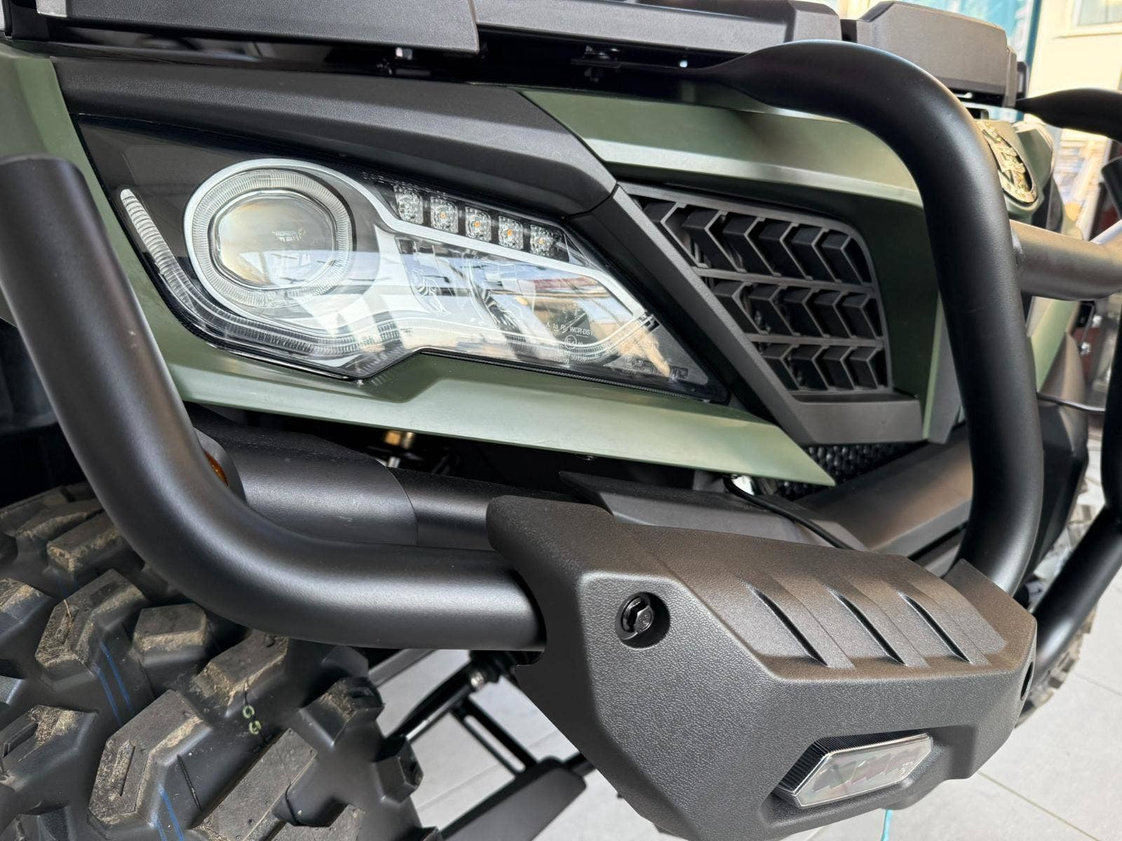 CFMOTO Gladiator X1000 V-Twin EPS