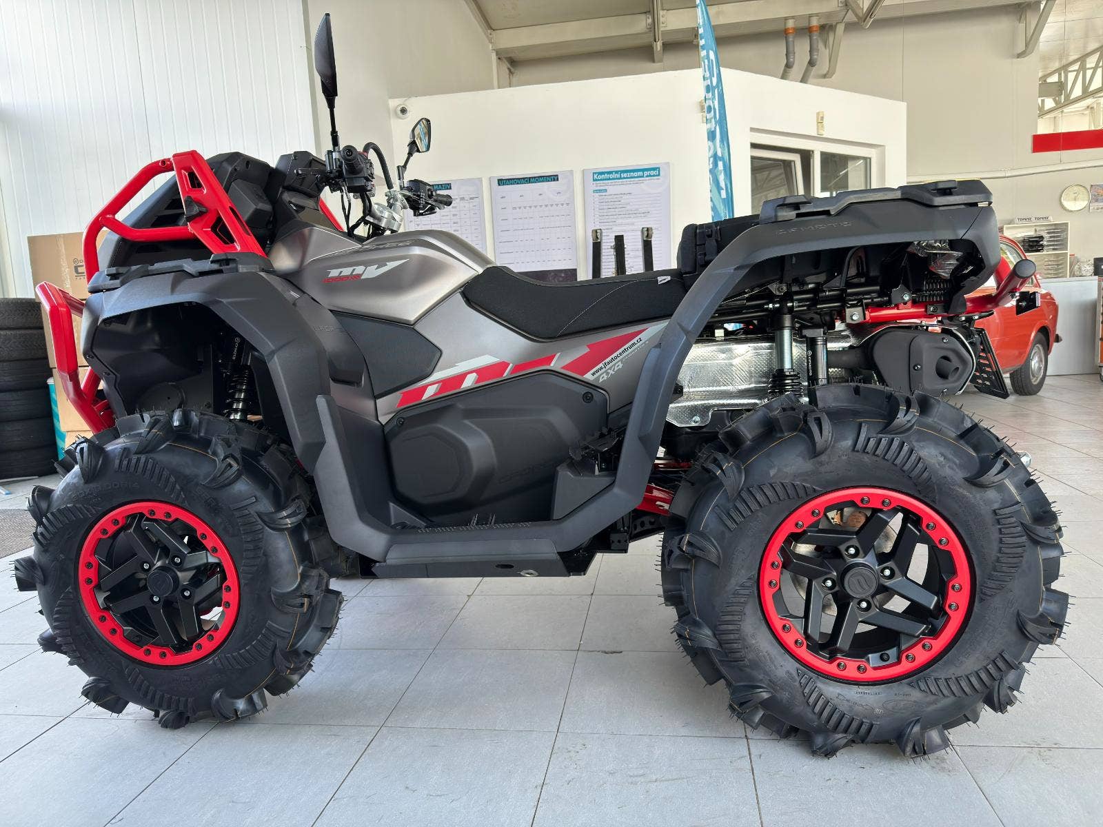 CFMOTO Gladiator X1000 V-Twin EPS