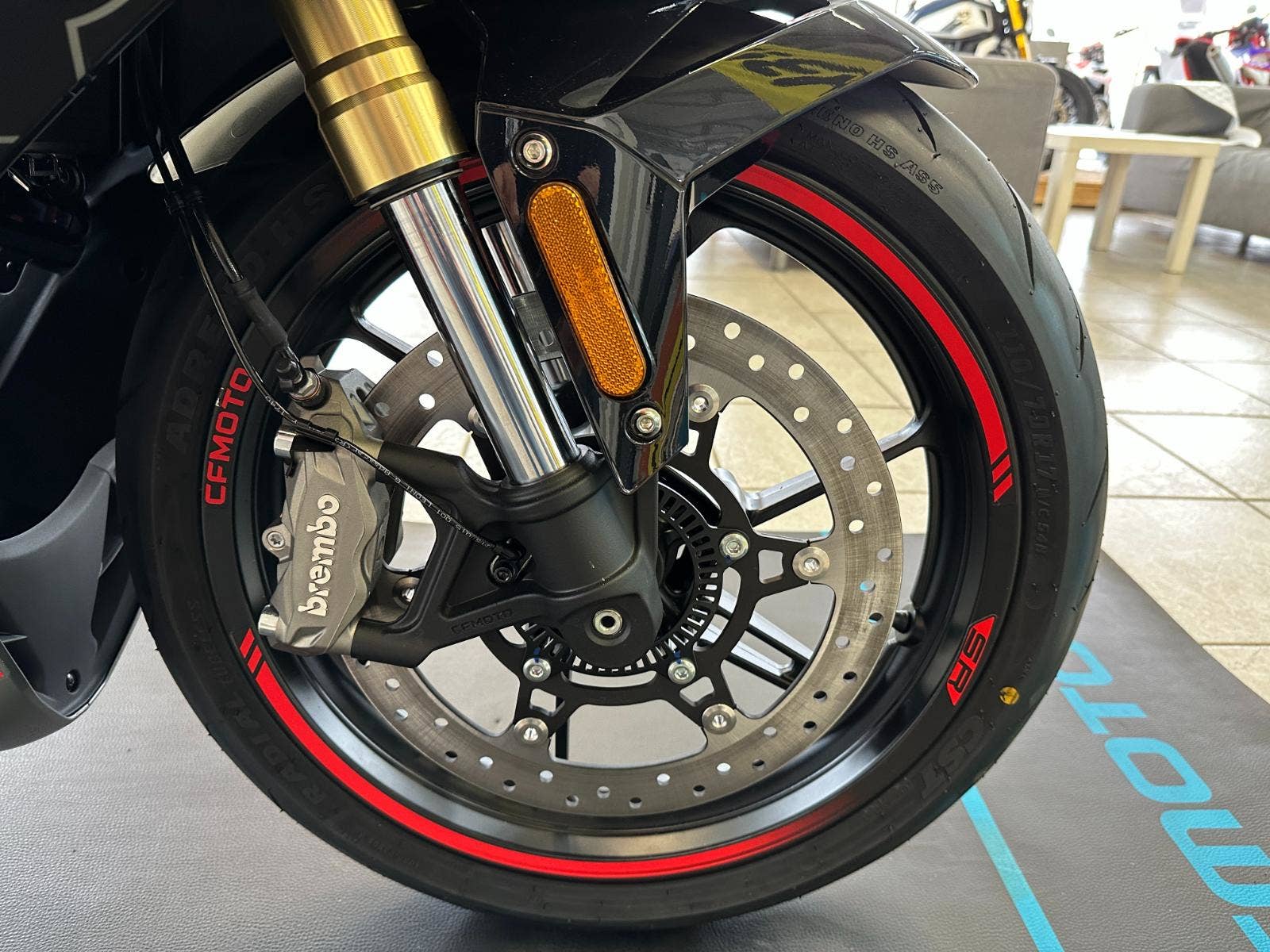 CFMOTO 450 SR