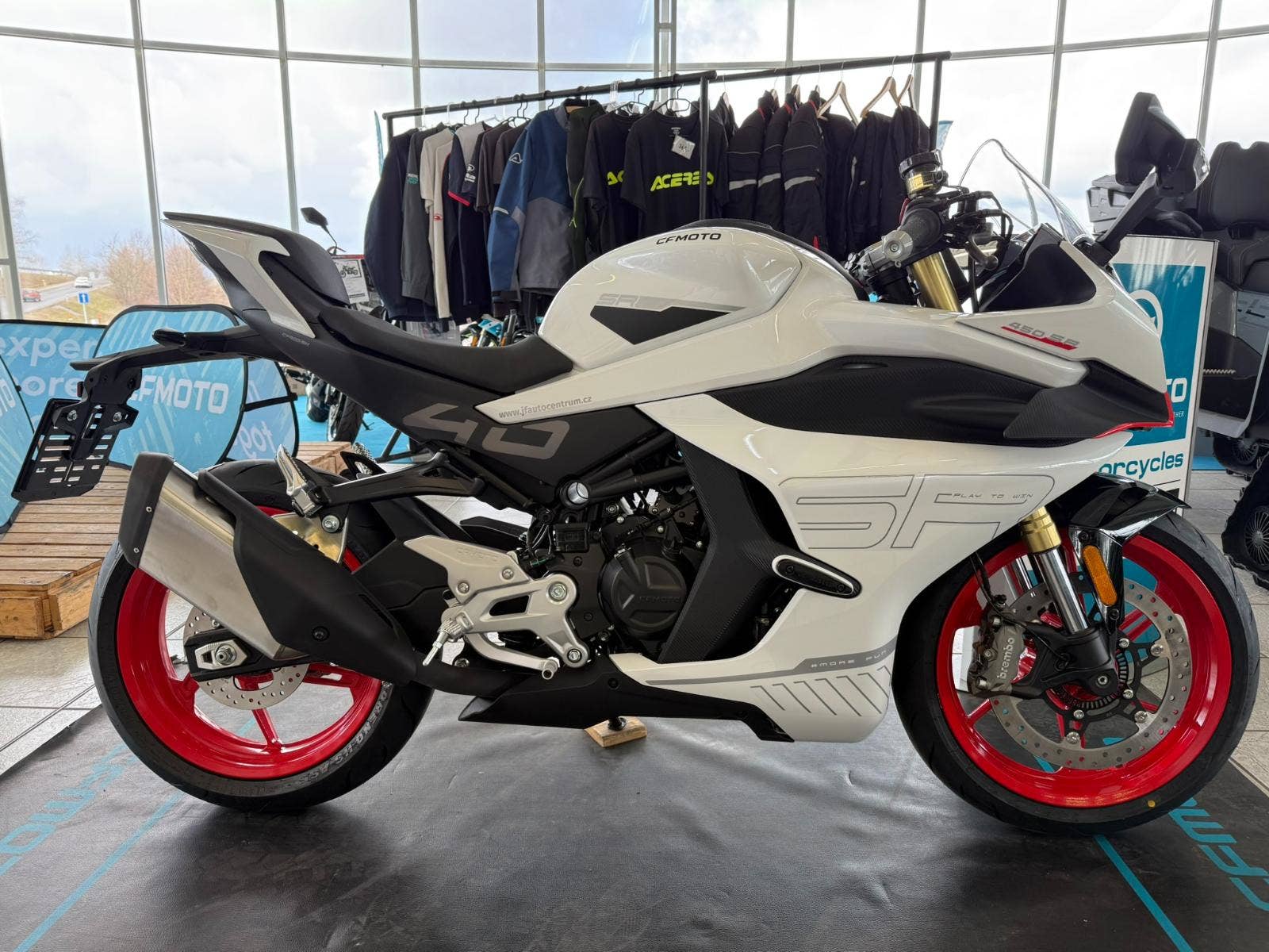 CFMOTO 450 SR
