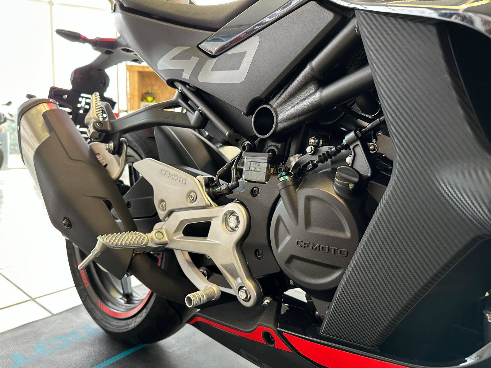CFMOTO 450 SR