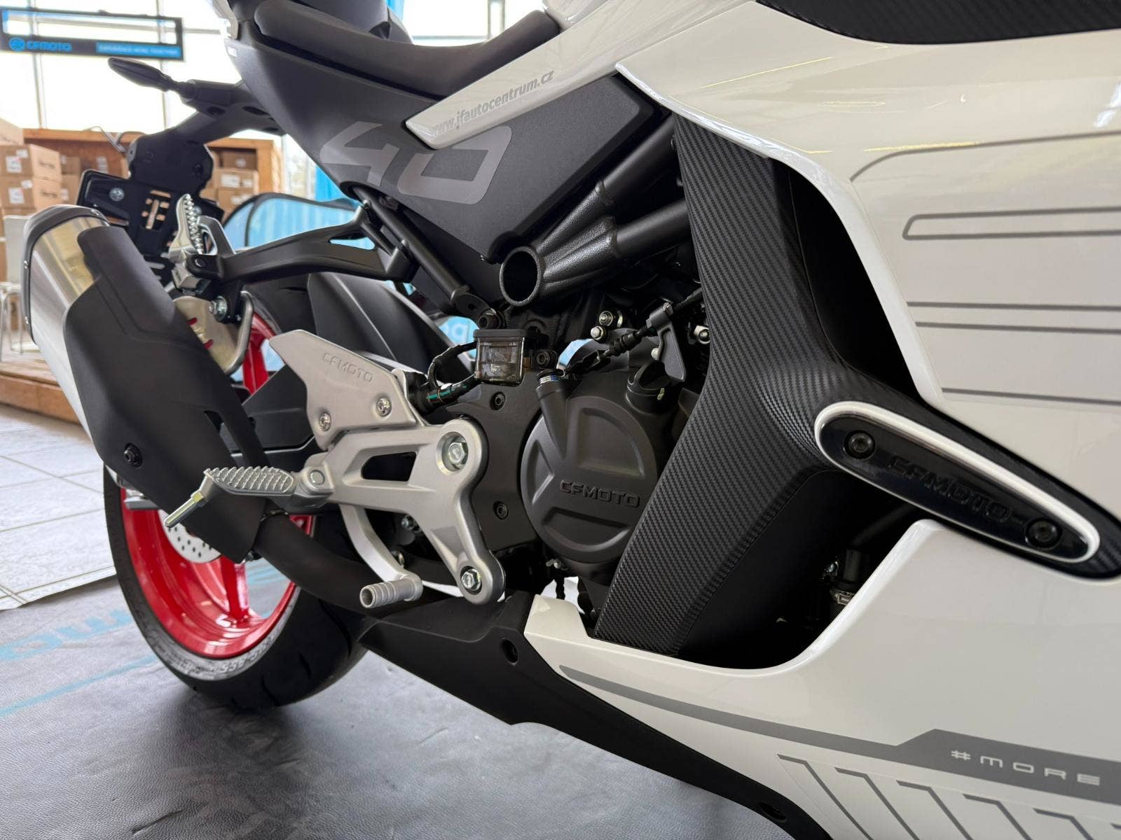 CFMOTO 450 SR