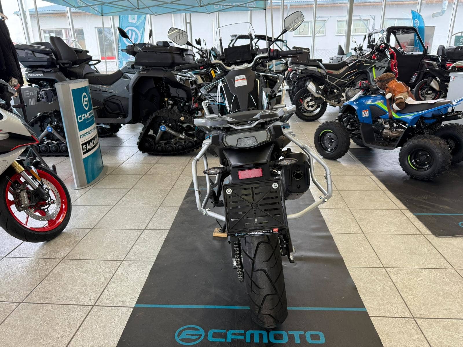 CFMOTO 800 MT